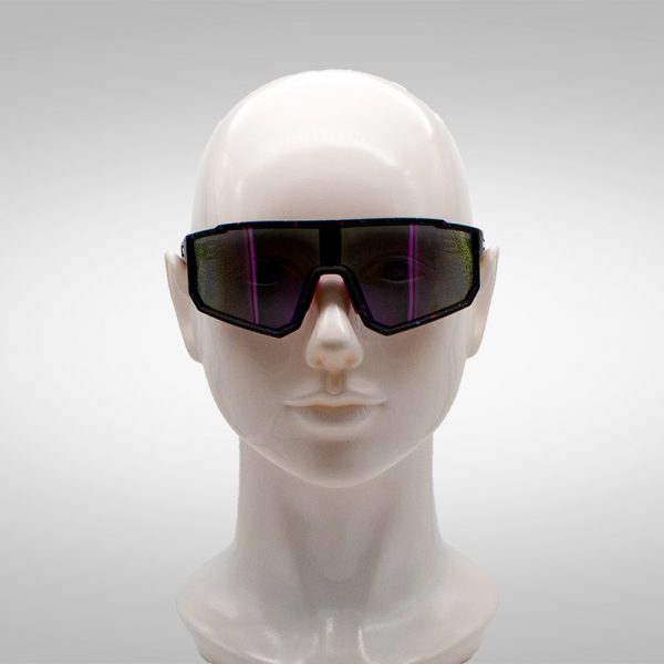 Schnelle Brille Blaze Runner in Violett auf Kopf